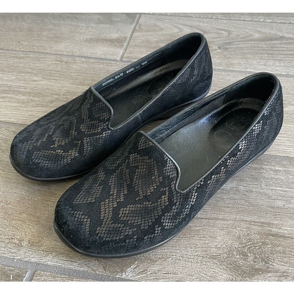 Dansko Olivia Slip Ons Shoes Bronze Snake Print Sz 36 5.5 to 6 Comfy Loafers - Picture 2 of 8